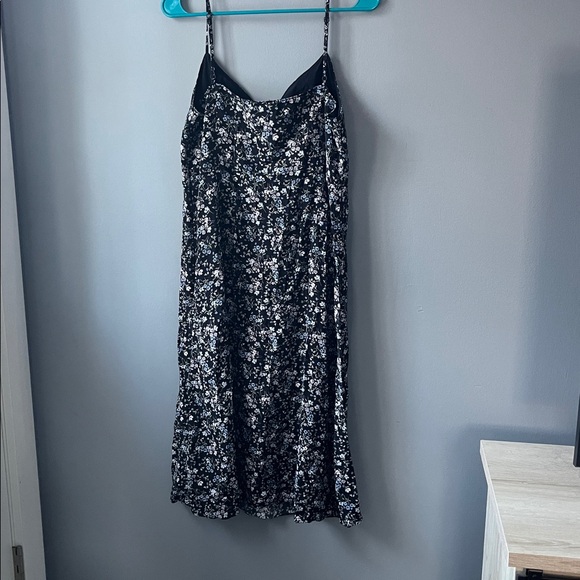 Uniqlo Black and White Floral Midi Dress women’s large - Picture 7 of 8